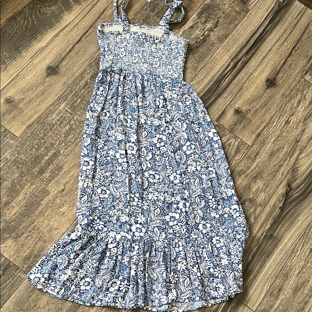 Jessica Simpson Blue and White Floral Maxi Dress with Tie Straps - Picture 3 of 3